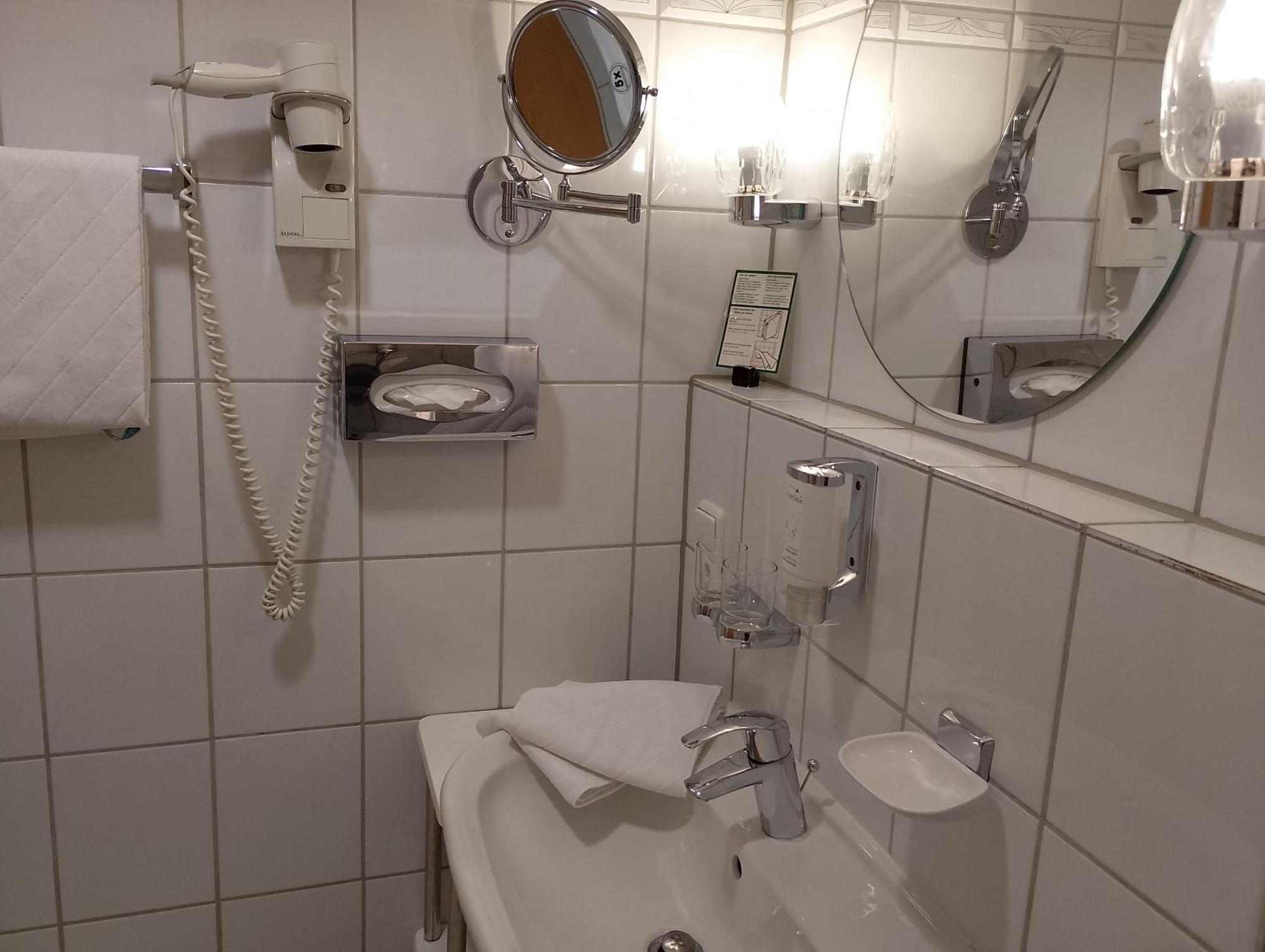 Paulin Hotel Трир Экстерьер фото